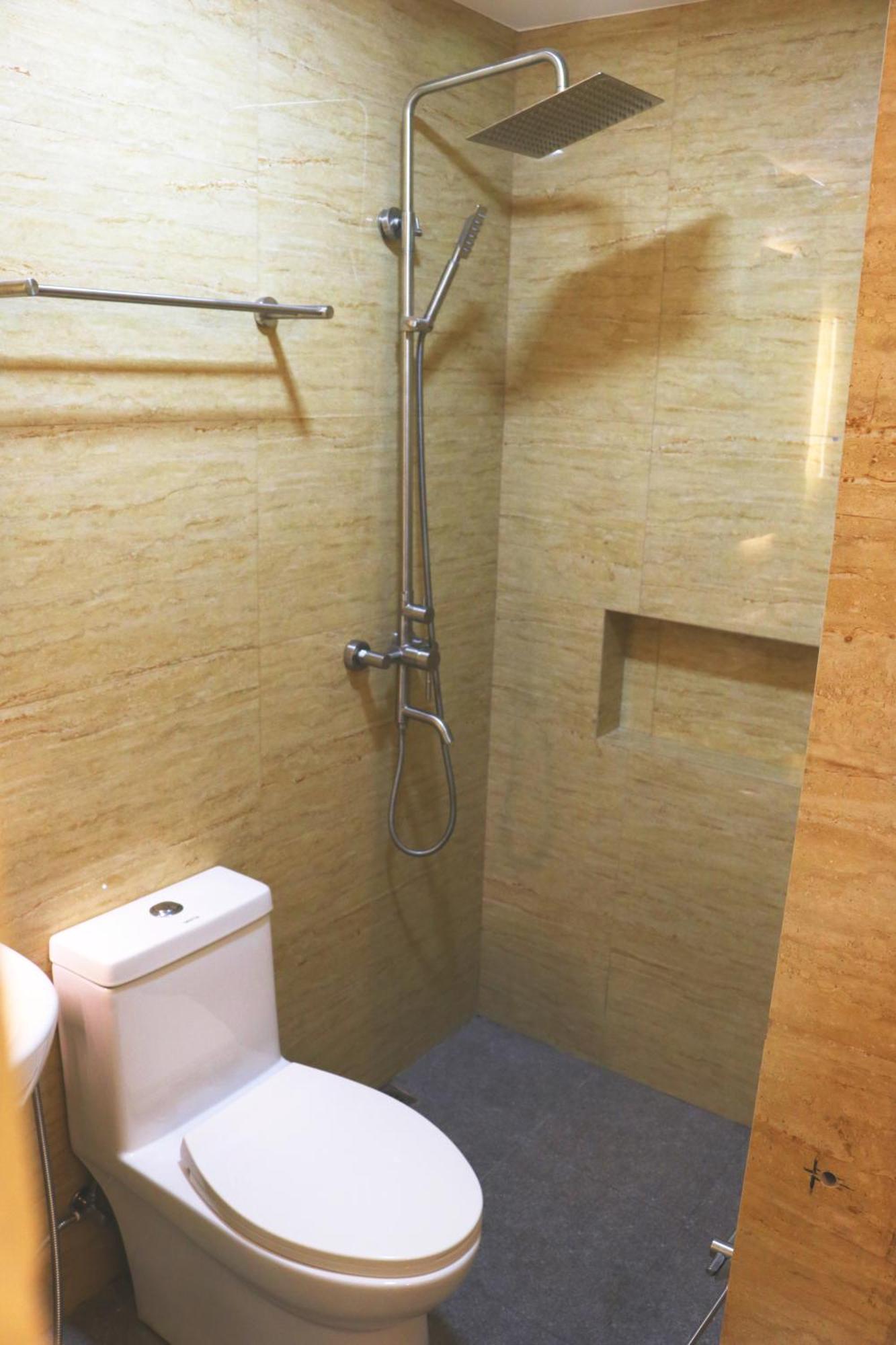 Hotel 99 Cubao Кесон-Сити Экстерьер фото